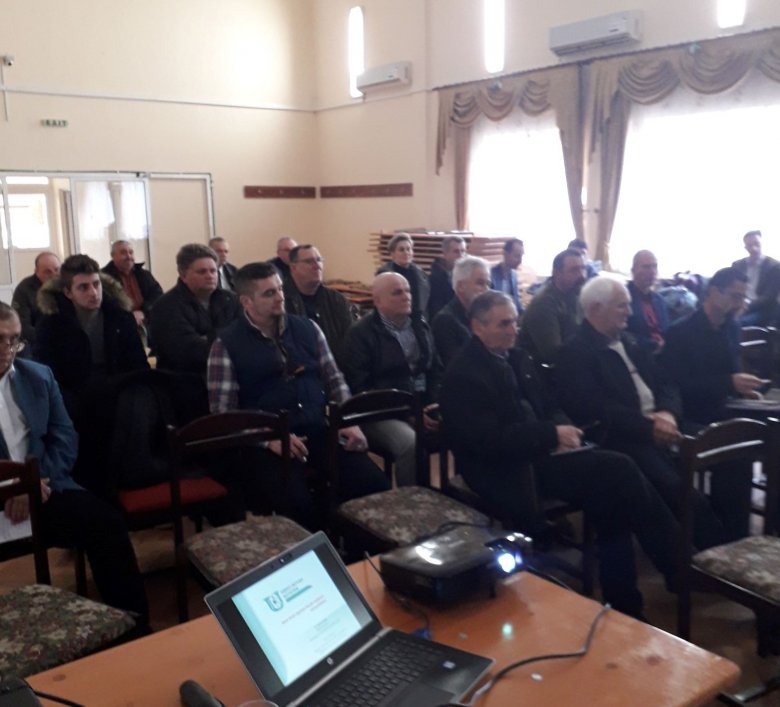 Szövetkezetek menthetik meg a kisgazdákat: a Szatmár megyei Lázáriban megtartott mezőgazdasági konferencia tanulságai
