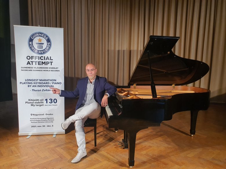 Zenei elhivatottságú Guinness-rekordkísérlet – Thurzó Zoltán nagyváradi zongoraművész 130 órás zongorajáték-maratont tervez