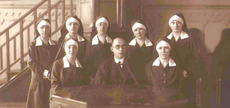 Diakonisszák példamutató, önzetlen szolgálata – a református egyház női szolgálattevőire emlékeztek a Házsongárdi temetőben