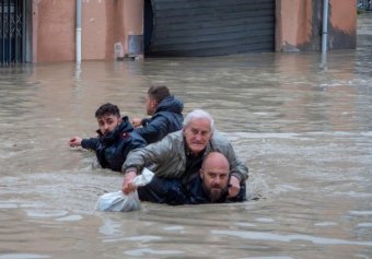 Hatalmas károkat okoztak az olaszországi áradások, a kormányfő is felkereste a katasztrófa sújtotta térséget