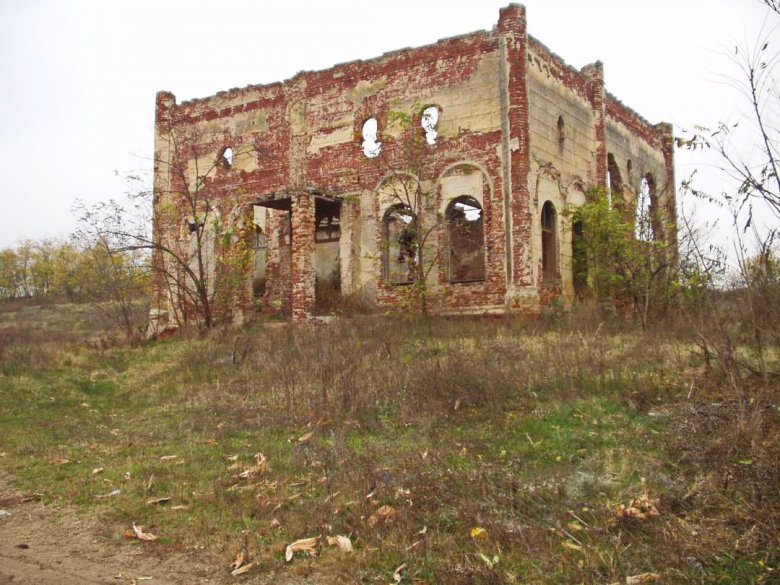 Romok és éledő  örökség Bihar megyében – a törvények útvesztőiben sok magyar történelmi épület válik az enyészet martalékává
