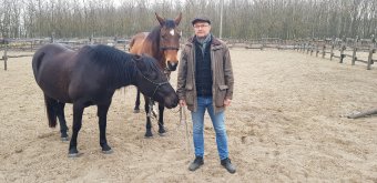 Újjáéledő alföldi tanyavilág Magyarországon – a több lábon álló gazdálkodásnak sok birtokon szerves része az erdészet is