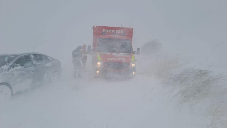 Havazás és hóviharok nehezítik a forgalmat az Erdélyt Moldvával összekötő Borgói-hágón