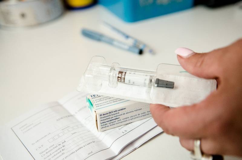 Egészségügyi minisztérium: az oltásprogram minden vakcinája elérhető az egész országban