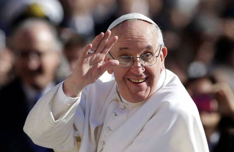 Az emberarcú pápa mosolya