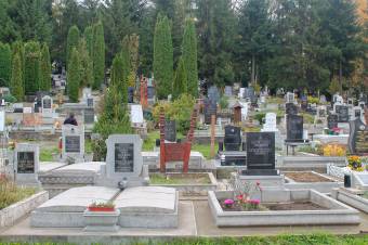 Gondozatlan temetők, hálátlan utókor