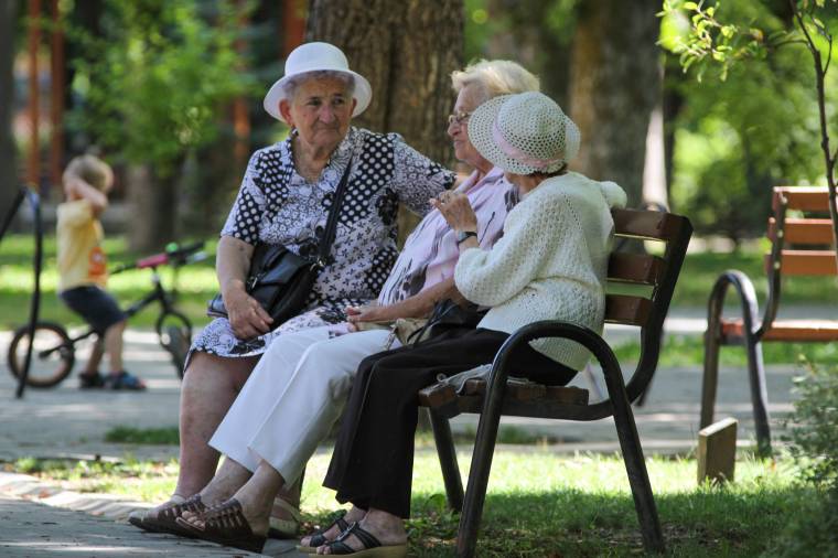 Romániában kilenc nyugdíjas jut tíz munkavállalóra