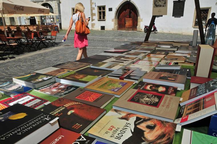 Johannis: a románok egyharmada évente egy könyvet sem olvas el