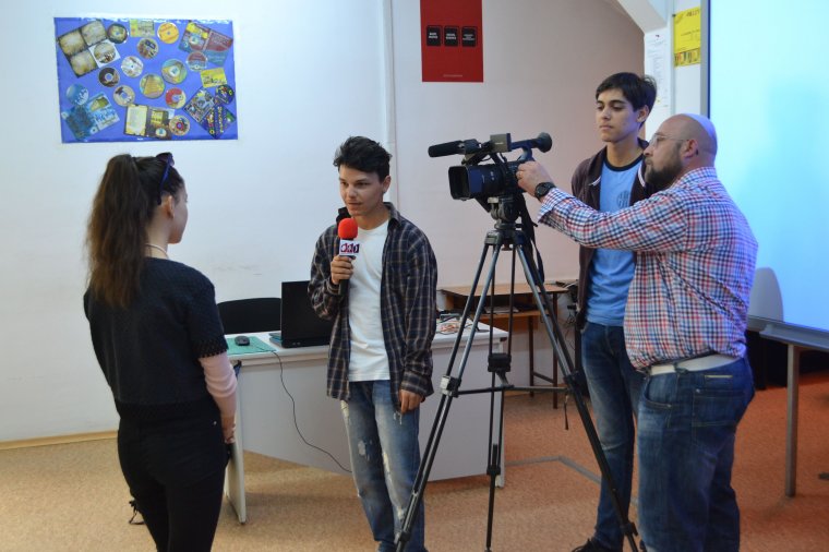 Médiaszakos diákokkal dolgoztak a gyergyói újságírók