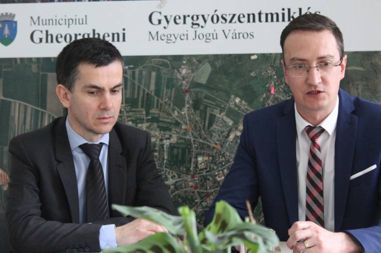 Szorosabbra fűzné az együttműködést Gyergyószékkel Magyarország Csíkszeredai Főkonzulátusa