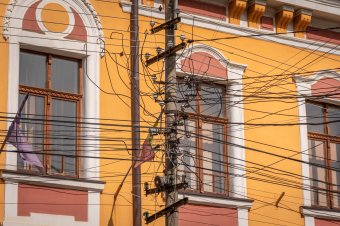 Óraleolvasás: jelentősen csökkent az áramfogyasztás Romániában