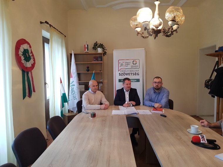 Versenyhelyzetet teremt az önkormányzati választásokon az Erdélyi Magyar Szövetség