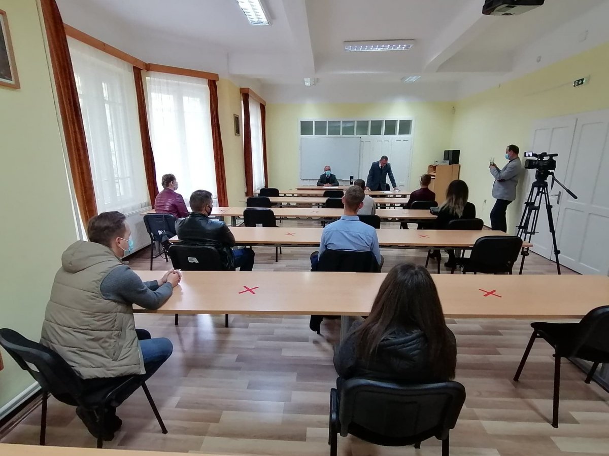 Rendkívüli tanévnyitót tartottak a Babeș-Bolyai Tudományegyetem gyergyószentmiklósi tagozatán