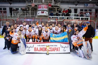 Nemzetközi tornát nyert a gyergyószentmiklósi női jégkorongcsapat