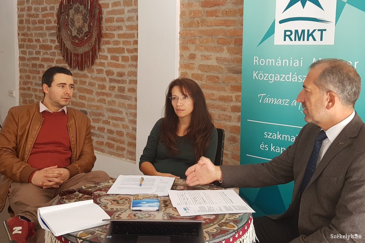 Versenyképességet erősítenek a romániai magyar közgazdászok