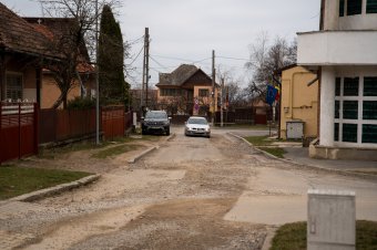 Hét utcát korszerűsítenek Kovásznán a fejlesztési minisztérium támogatásával