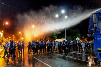 Már közel háromszázan tettek feljelentést a bukaresti tüntetésen közbelépő csendőrök ellen