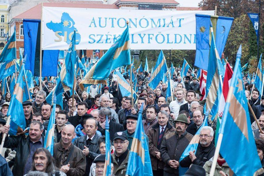 Románia lakosságának hét százaléka támogatja a székely autonómiát