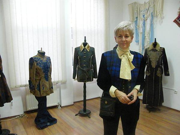 Bandi Kati textilművész tárlata nyílt meg Marosvásárhelyen 