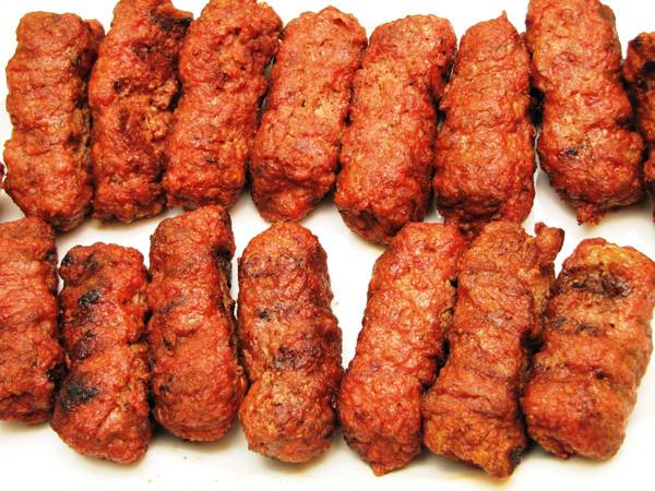 Nagy mennyiségű szalmonellával fertőzött miccshús került kereskedelmi forgalomba Maros megyében