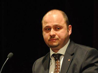 FRISSíTVE – Három év szabadságvesztést kapott Olosz Gergely, az RMDSZ volt szenátorát nem találják