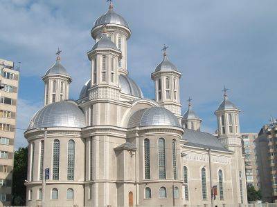 Ortodox egyház – virágzó vállalkozás a gazdasági krízisben