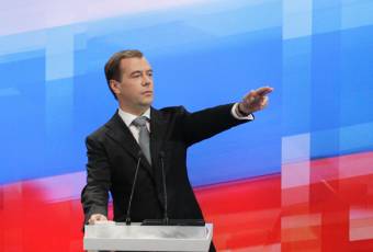 Putyin Medvegyevet nevezte ki első helyettesévé a hadiipari bizottságban
