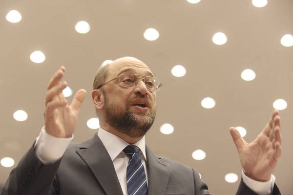 Német nagykoalíció: Martin Schulz távozik a szociáldemokrata párt elnöki tisztségéből