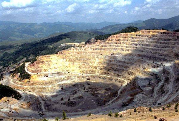 Románia eddigi legnagyobb arany- és rézbányájának megnyitását engedélyezte a bukaresti kormány