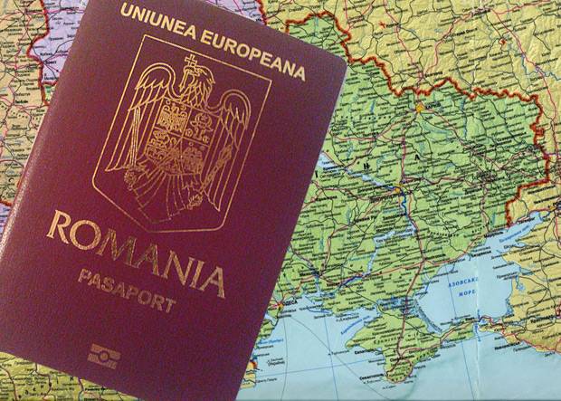 Migránsoknak hamisítottak okmányokat dâmbovițai hivatalnokok