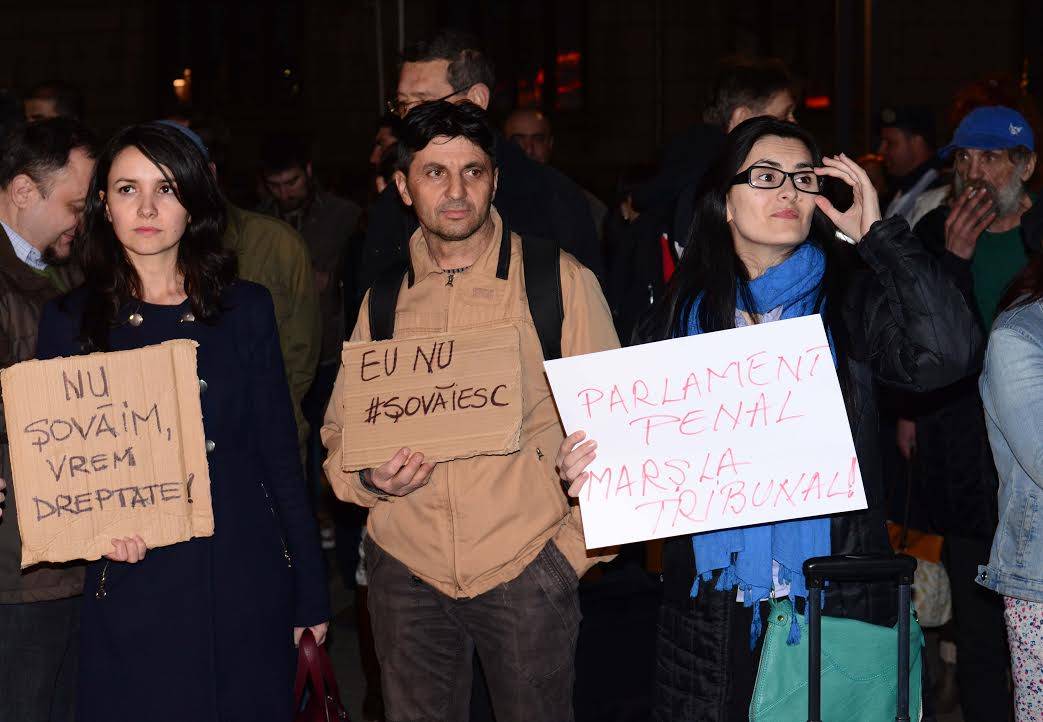 Közfelháborodást váltott ki Şova parlamenti mentegetése