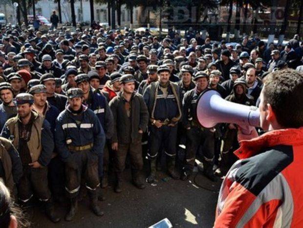 „Senki se játszadozhat Románia energetikai függetlenségével” – idegen érdekeket sejt Dăncilă a Zsil-völgyi bányászsztrájk mögött