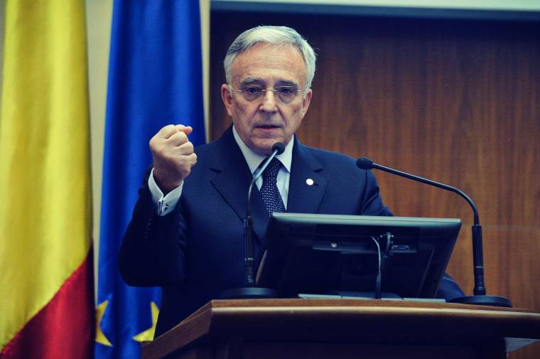 Sajtóértesülés: az AUR a román jegybank elnökét indítaná az államfőválasztáson