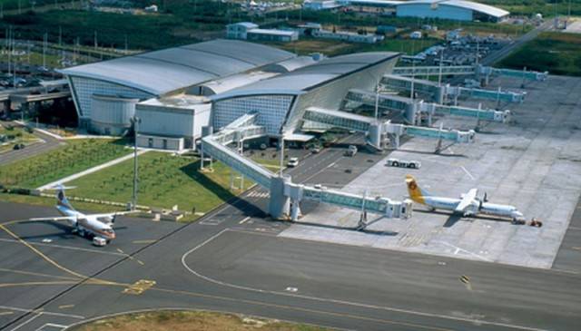Teherszállítás is lehet a vidombáki repülőtéren