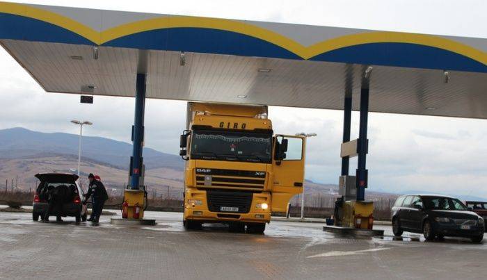 Drágít a Petrom: 41 banival nő kedden a benzin ára