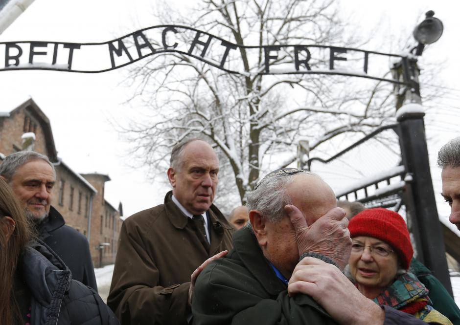 A holokauszt áldozataira emlékezett a világ