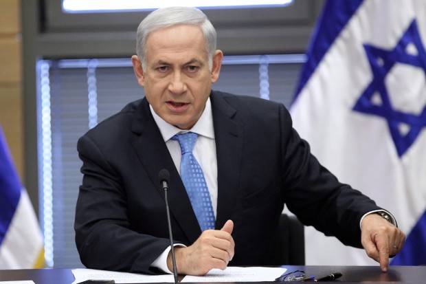Rendőrök keresték fel otthon az izraeli miniszterelnököt