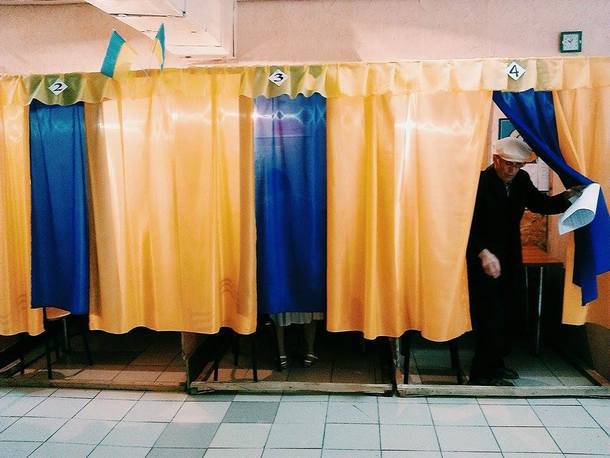Megkezdődött az ukrán elnökválasztás második fordulója