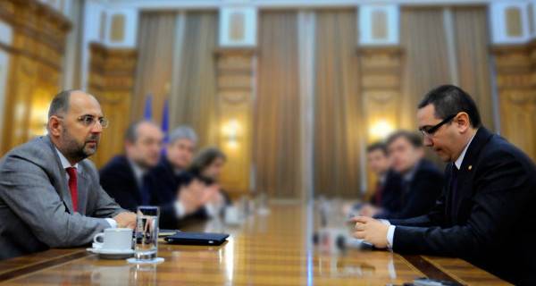 Ponta válaszán múlik a koalíció sorsa