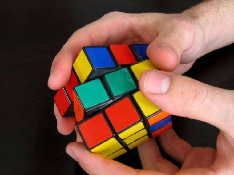 Rubik-kockákat lehet kirakni, díjazni fogják a legügyesebbeket