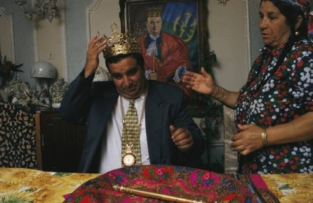 Találkozni szeretne Trumppal, ezért angolul tanul a romák „királya”