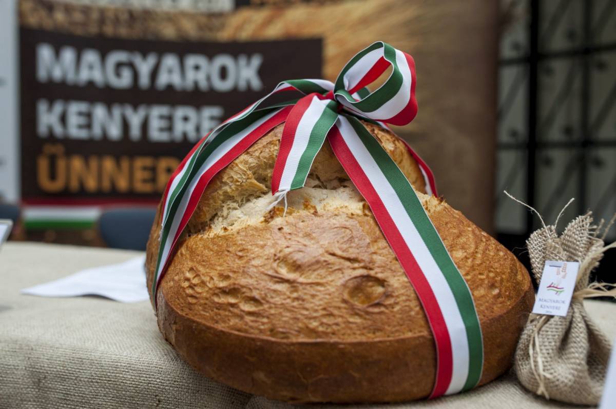 Parajdi sóval készül a magyarok kenyere