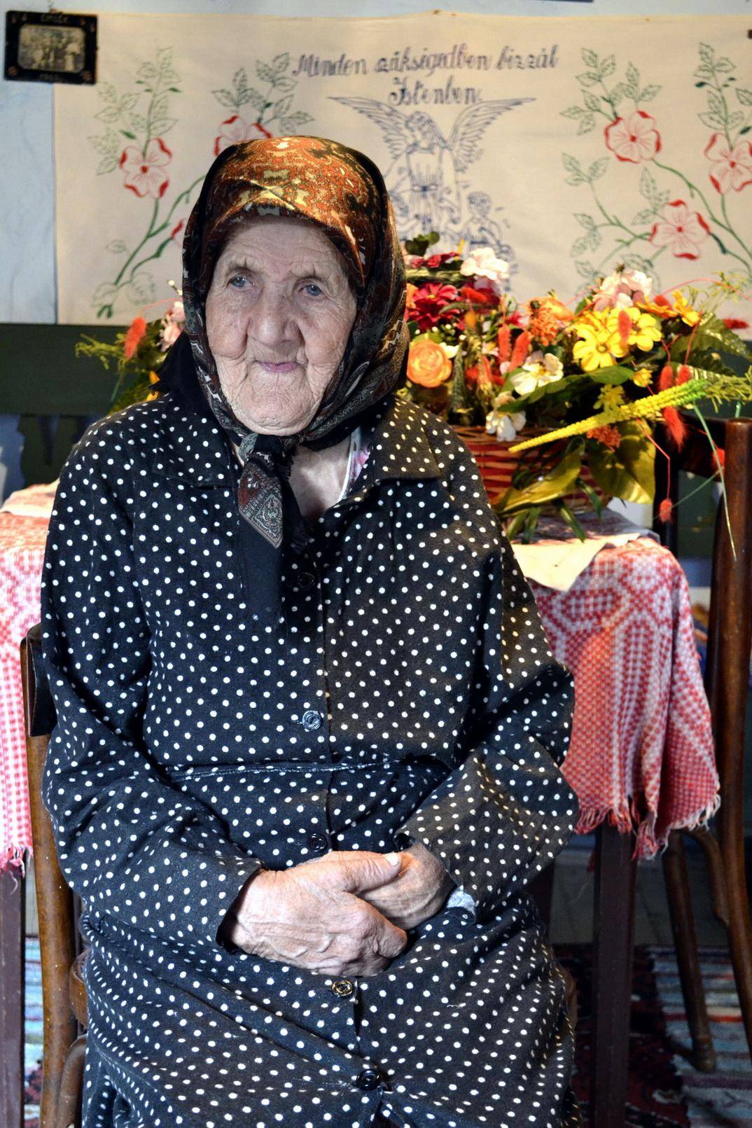„Nehéz volt a sors akkor” – 101 éves Nyárádremete legidősebb polgára