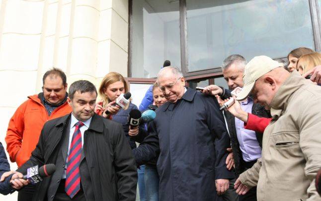 Bíróság elé állították Ion Iliescut a bányászjárás ügyében