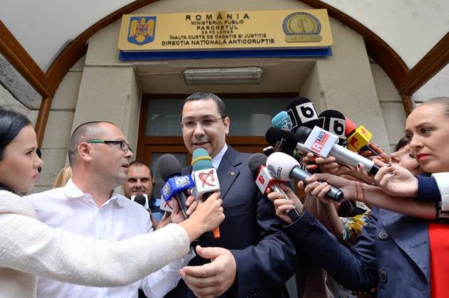 Vádat emeltek Victor Ponta ellen