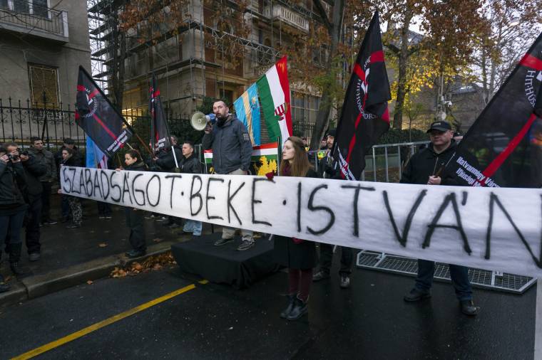 „Vérlázító, gyalázatos”. A HVIM Kézdivásárhelyen és Budapesten tüntet aktivistái elítélése ellen