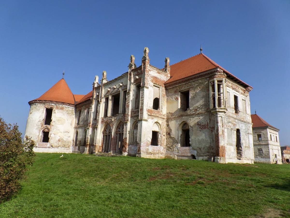 Építészeti oktatási táborokat rendeznek Bonchidán – a Bánffy-kastély restaurálásába is bekapcsolódnak a résztvevők