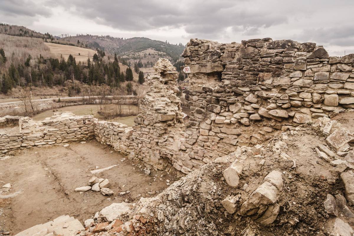 Adományokból építik újjá az ezeréves határnál álló őrtornyot