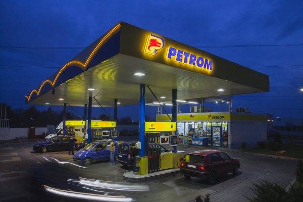Rekordév volt a tavalyi a romániai üzemanyag-forgalmazók számára, az egyetlen kivétel a Mol