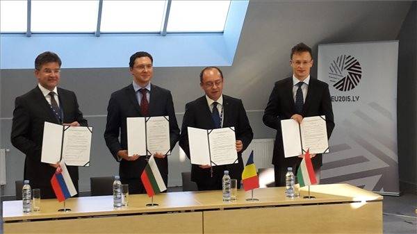 Magyar–román–bolgár–szlovák regionális gázszállítási megállapodást kötöttek